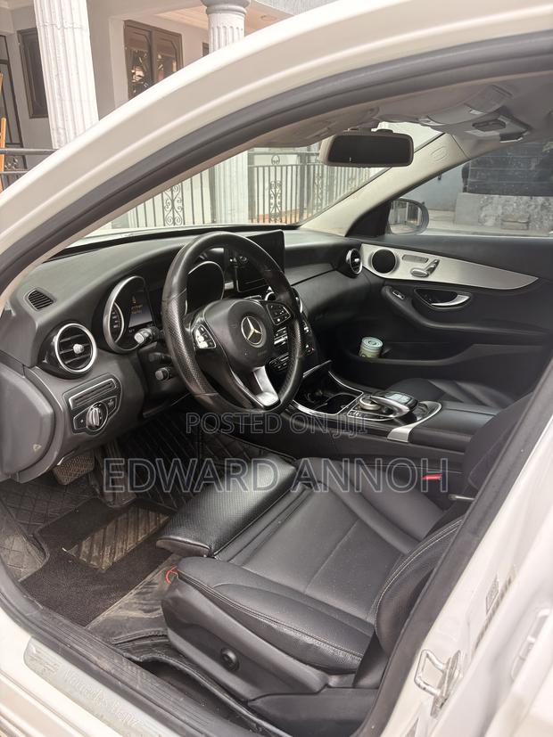 Mercedes-Benz C300 Base Sedan RWD (2.0L 4cyl 7A) 2016 White