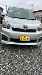 Toyota Voxy X L Edition 2WD 8-Seater 2012 Silver for sale