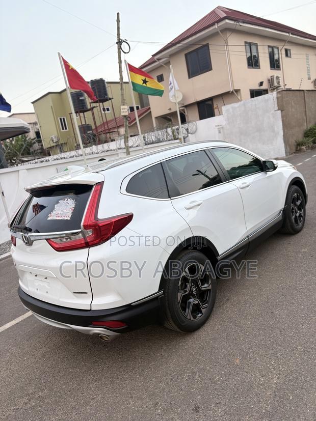 Honda CR-V Touring AWD 2018 White