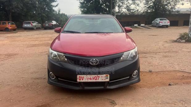 Toyota Camry 2014 Red