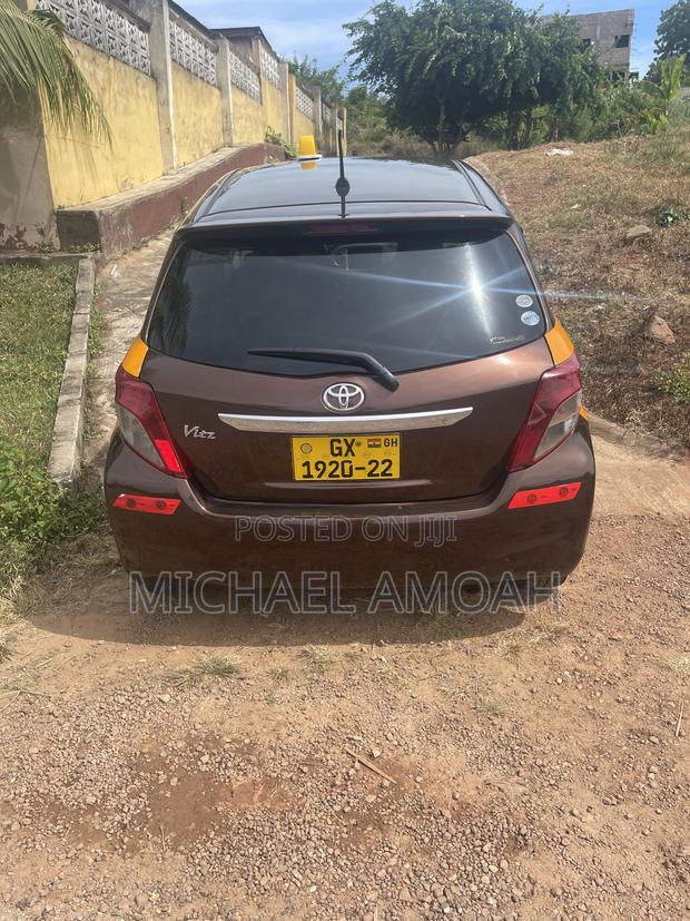 Toyota Vitz 1.3 AWD 3dr 2012 Brown