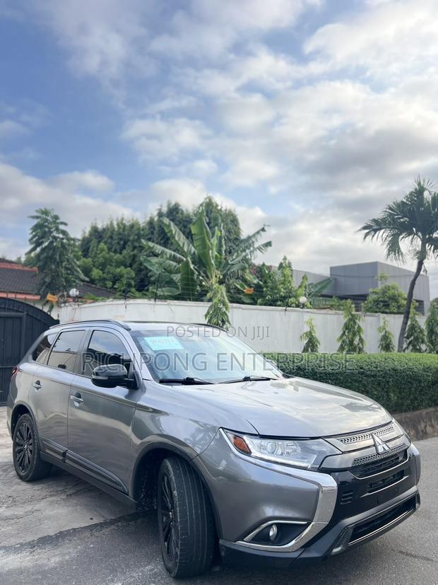 Mitsubishi Outlander SEL FWD 2020 Gray