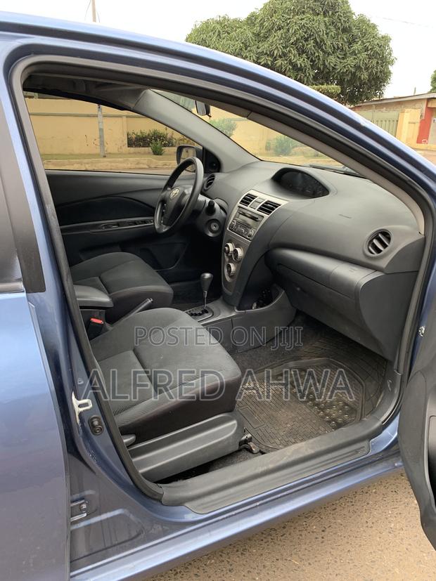Toyota Yaris L Hatchback 3dr 2012 Blue