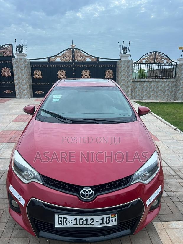 Toyota Corolla 2014 Red