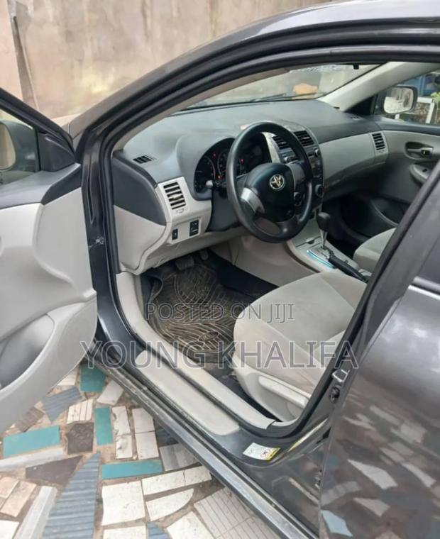 Toyota Corolla 2013 Gray