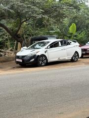 Hyundai Elantra 2013 White for sale