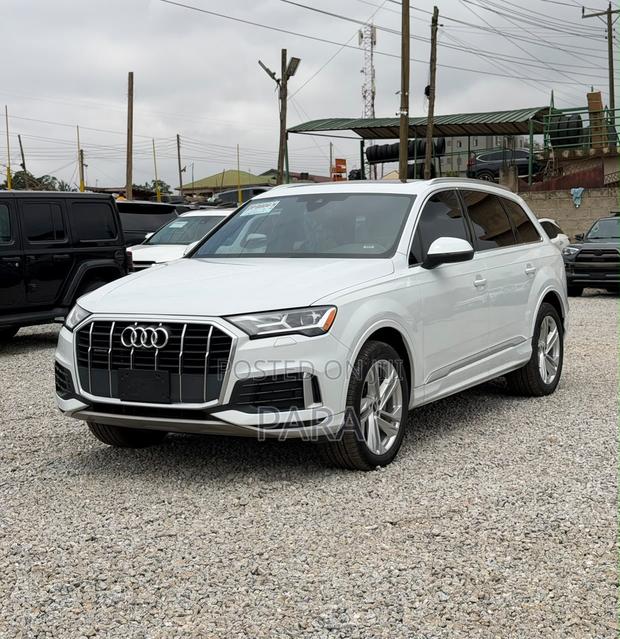 Audi Q7 2023 Black