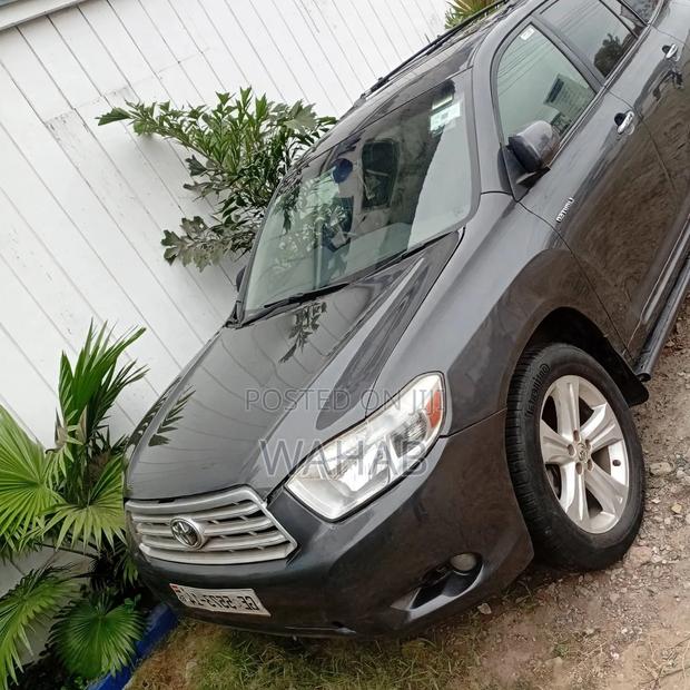 Toyota Highlander Base 2010 Black