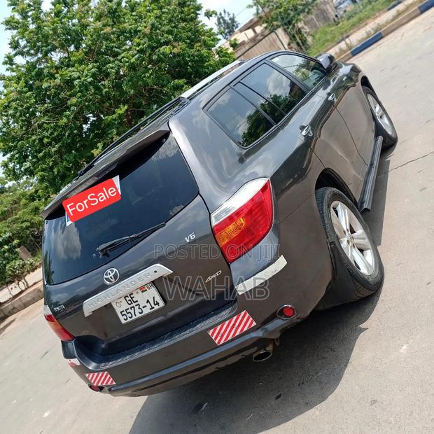 Toyota Highlander Base 2010 Black