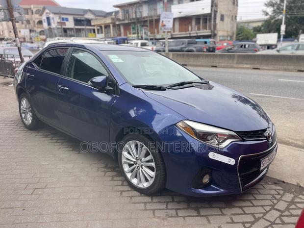 Toyota Corolla S 4dr Sedan (1.8L 4cyl CVT) 2015 Blue
