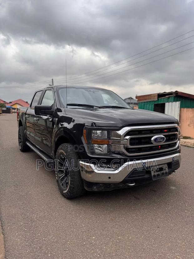 Ford F-150 XLT 2021 Black