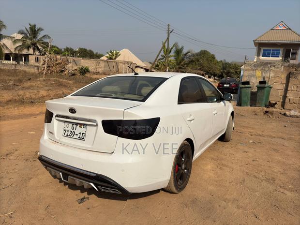 Kia Cerato 1.6 LX 2009 White