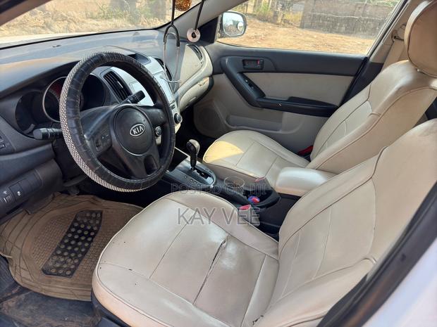 Kia Cerato 1.6 LX 2009 White