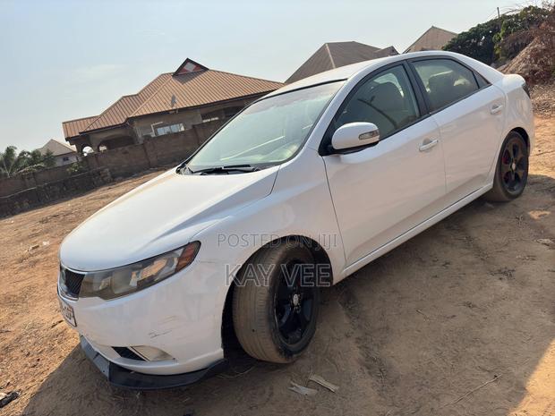 Kia Cerato 1.6 LX 2009 White