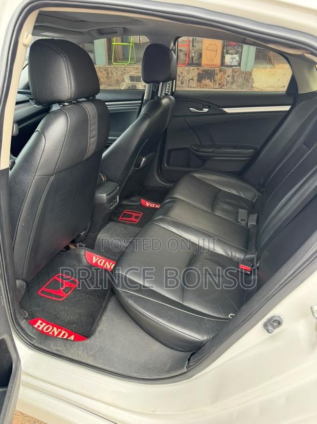 Honda Civic Touring Sedan 2019 White