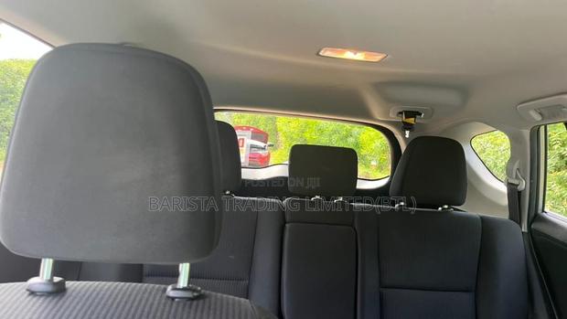 Toyota RAV4 LE AWD (2.5L 4cyl 6A) 2017 Silver