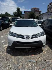 Toyota RAV4 XLE 4dr SUV (2.5L 4cyl 6A) 2015 White for sale