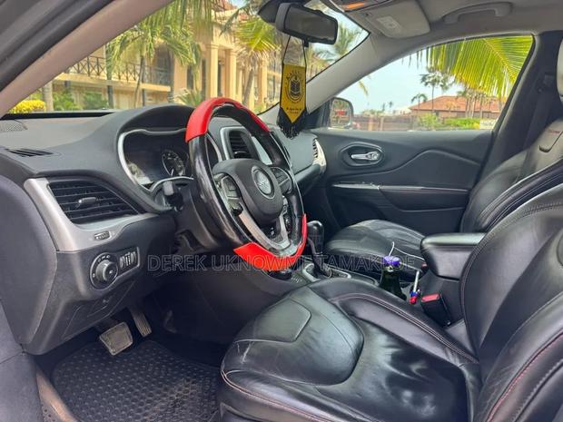 Jeep Grand Cherokee 2019 Gray