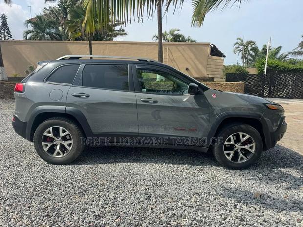 Jeep Grand Cherokee 2019 Gray