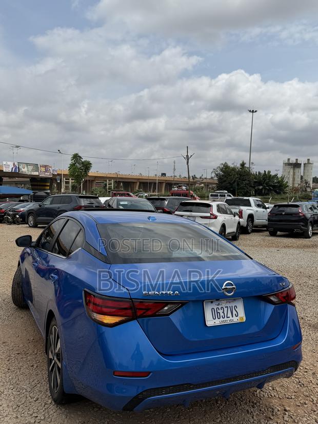 Nissan Sentra SV 2023 Blue