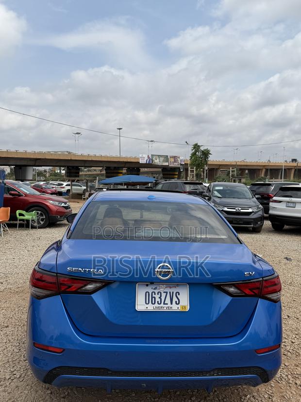 Nissan Sentra SV 2023 Blue