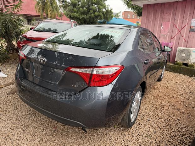 Toyota Corolla 2017 Gray