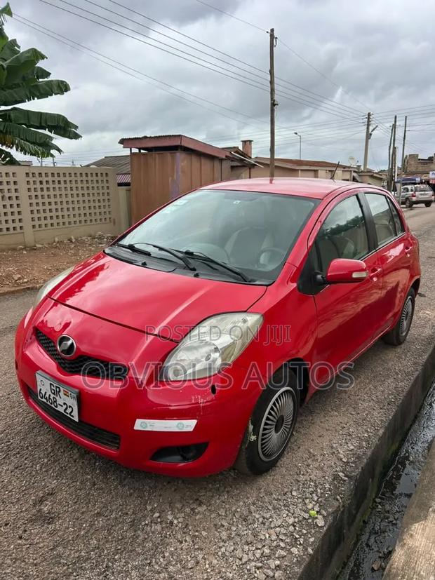 Toyota Vitz 1.3 AWD 3dr 2010 Red