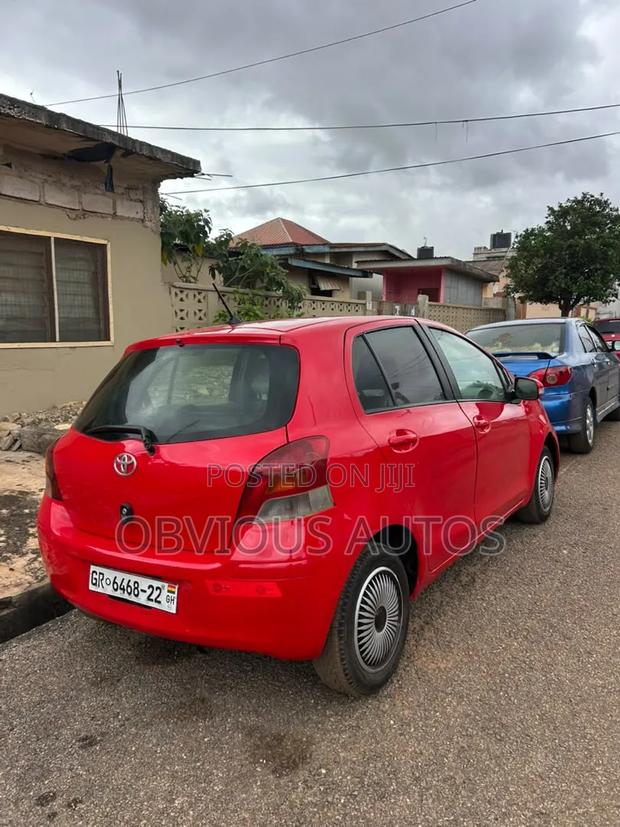 Toyota Vitz 1.3 AWD 3dr 2010 Red
