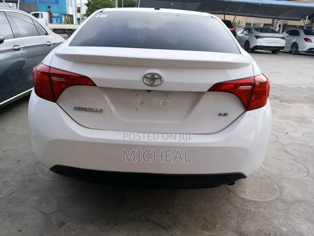 Toyota Corolla 2017 White