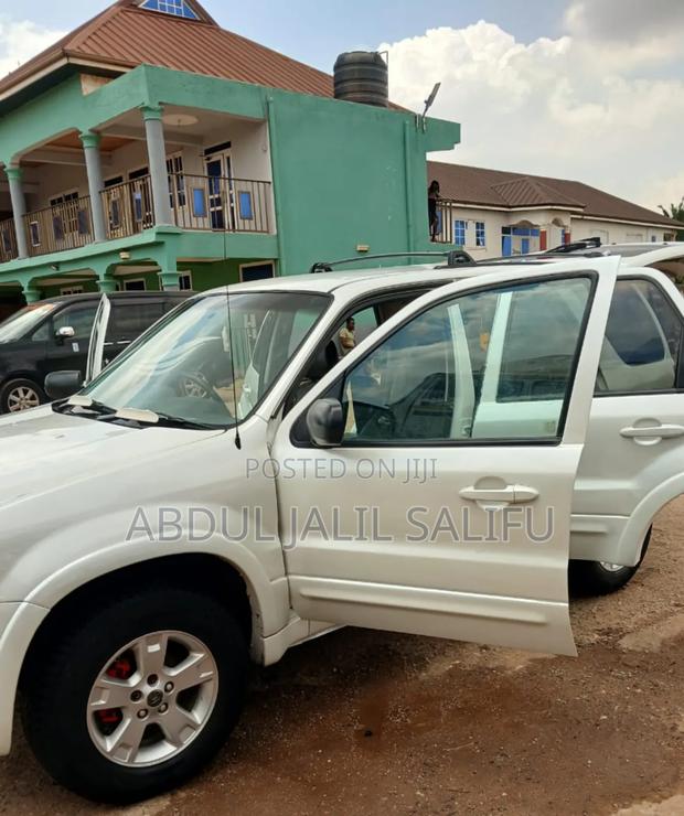 Ford Escape SE FWD 2019 White