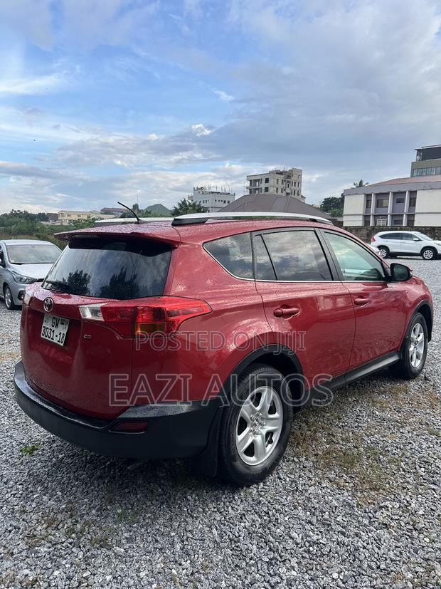 Toyota RAV4 2014 Red
