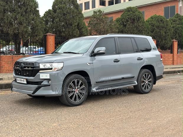 Toyota Land Cruiser 4.5 V8 DSL 2013