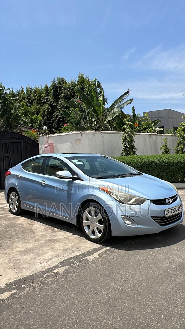 Hyundai Elantra Limited 2012 Blue