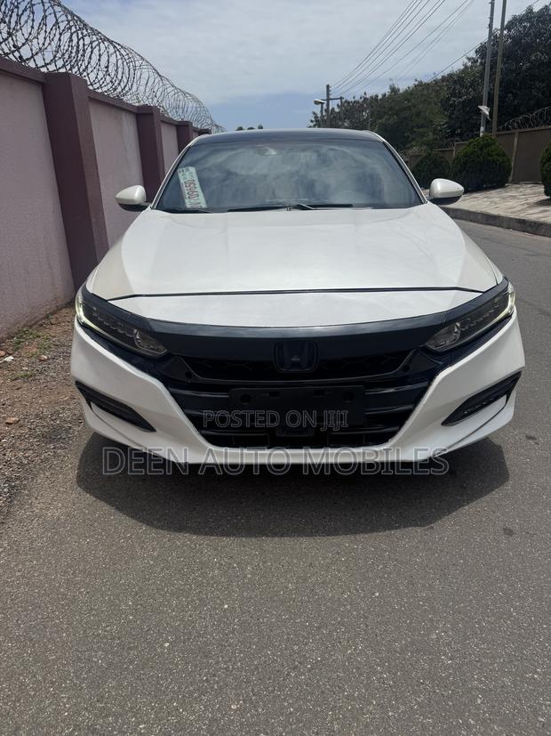 Honda Accord Sport (1.5L 4cyl Turbo CVT) 2019 White