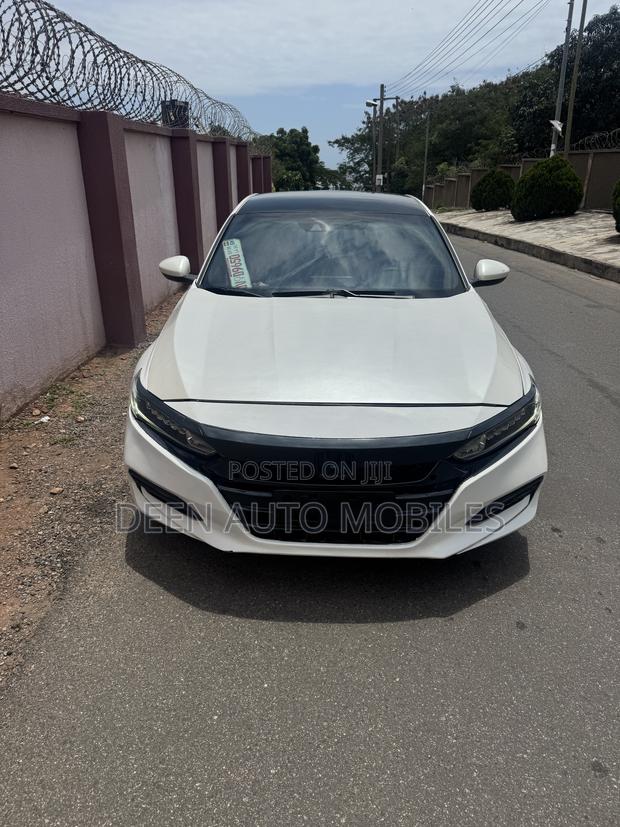Honda Accord Sport (1.5L 4cyl Turbo CVT) 2019 White