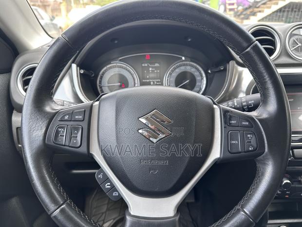 Suzuki Vitara 2022 Silver