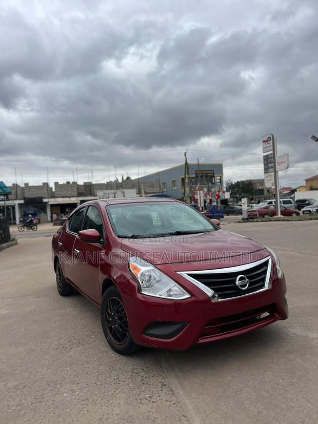 Nissan Versa 1.6 SV 2019 Burgundy
