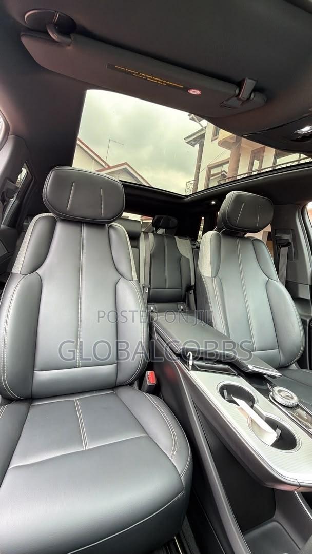 Cadillac Lyriq 2024 White
