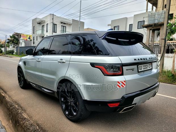 Land Rover Range Rover SWB 2021 Silver