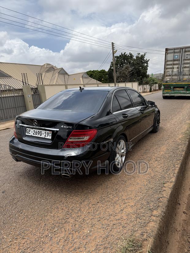 Mercedes-Benz C300 Luxury 4Matic Sedan AWD (3.0L 6cyl 7A) 2012 Black