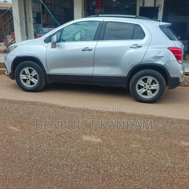 Chevrolet Trax 2018 Gray