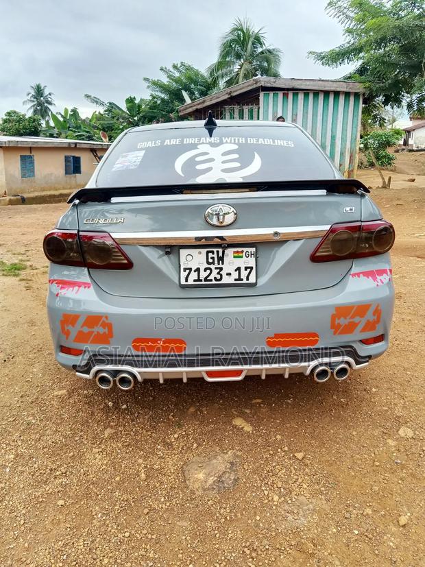 Toyota Corolla LE 4dr Sedan (1.8L 4cyl 4A) 2012 Gray