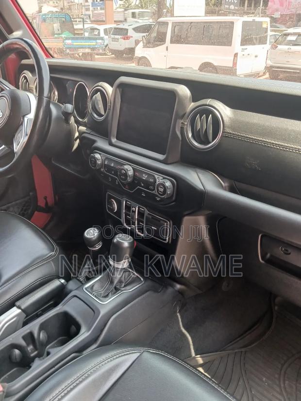 Jeep Wrangler 2023 Red