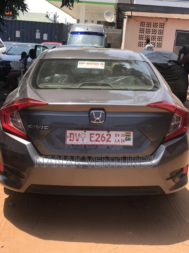 Honda Civic Touring Sedan 2018 Gray