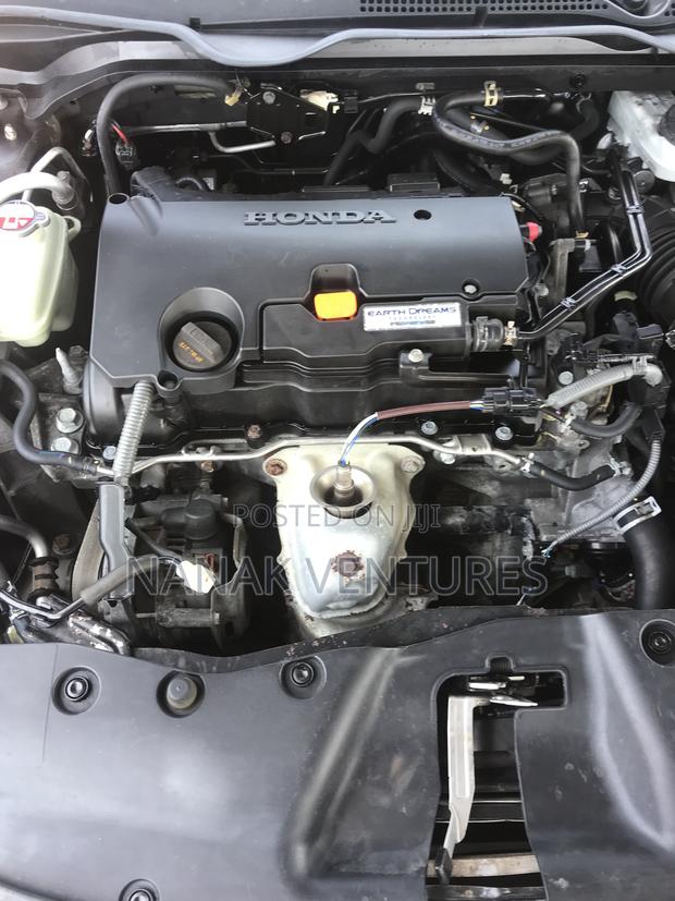Honda Civic Touring Sedan 2018 Gray