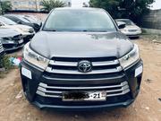 Toyota Highlander LE 2019 Gray for sale