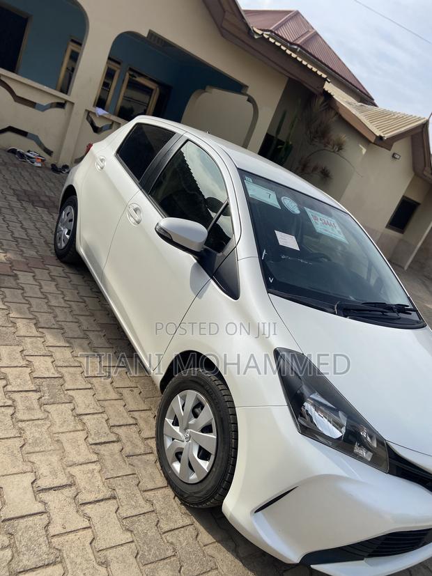 Toyota Vitz 1.0 FWD 5dr 2015 White
