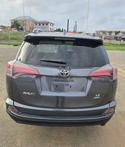 Toyota RAV4 2018 Gray for sale
