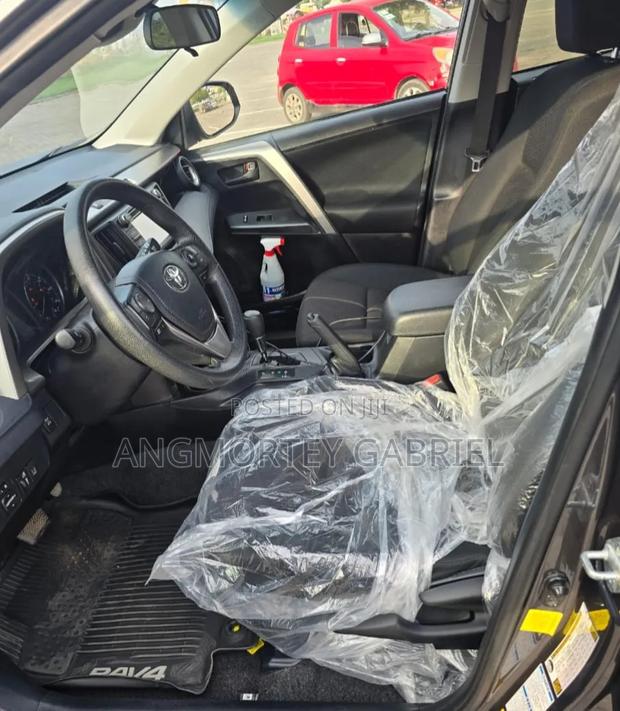 Toyota RAV4 2018 Gray