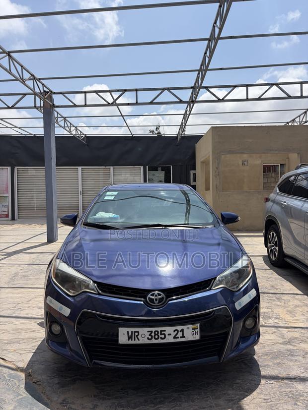 Toyota Corolla S 4dr Sedan (1.8L 4cyl CVT) 2015 Blue